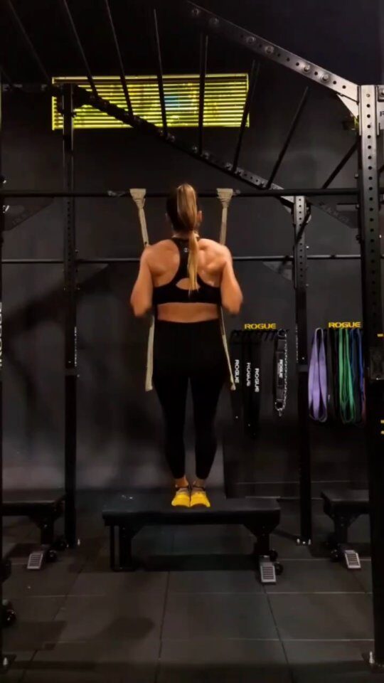 “Strength does not come from winning. Your struggles develop your strengths.” - Arnold Schwarzenegger

Strong pull-ups courtesy of @irontwins_fitness 💪🏼💪🏼

@irontwins_fitness Thanks for sharing all the awesome workouts and relentless training!!